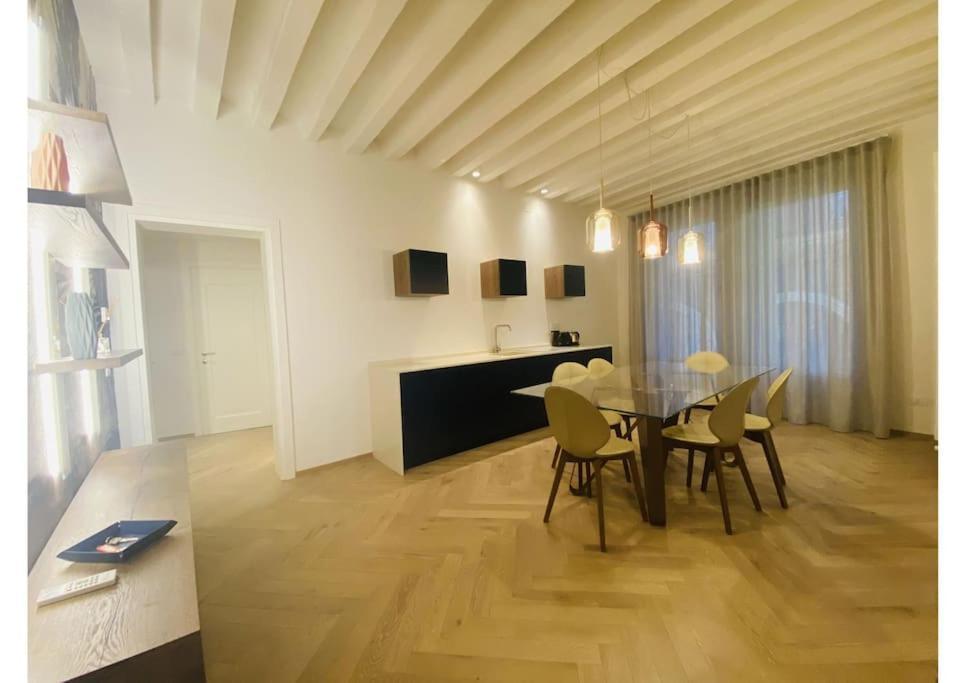 Sweet Time Venice, Luxury San Marco Frezzaria Apt! מראה חיצוני תמונה