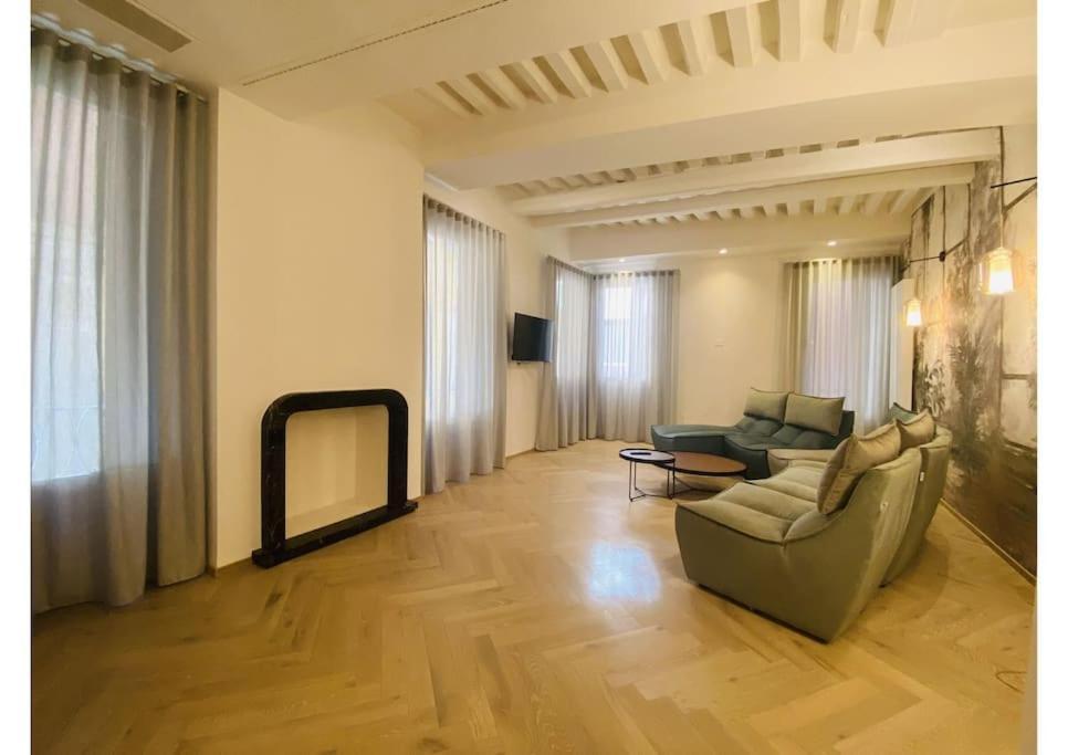 Sweet Time Venice, Luxury San Marco Frezzaria Apt! מראה חיצוני תמונה